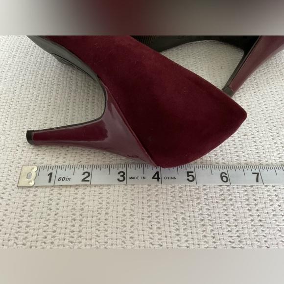 Andrew Geller Red Velvet Heels with Stiletto - Picture 6 of 7
